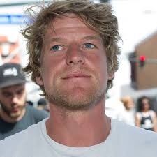 Dennis Busenitz professional skateboard setup