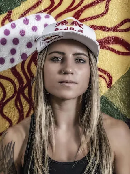 Leticia Bufoni skateboard setup